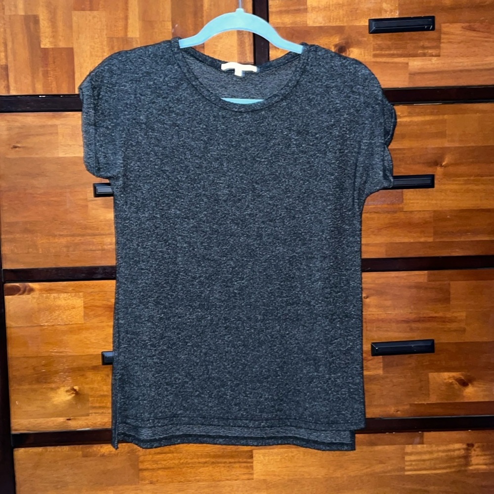Short sleeve grey shirt